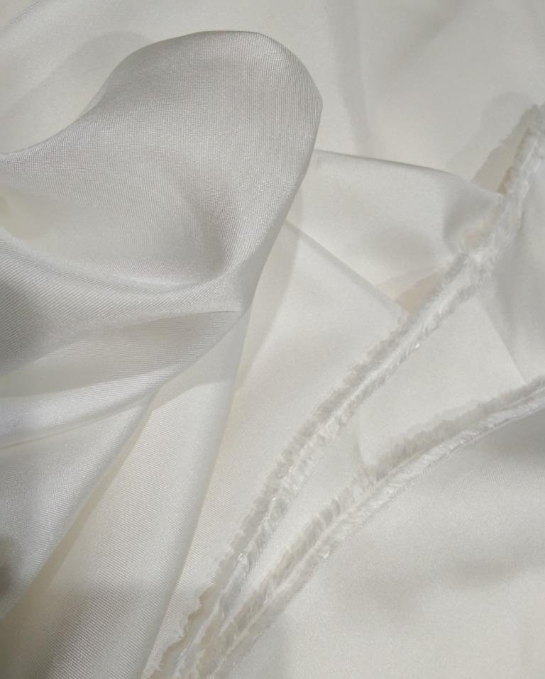 Unprinted silk twill fabric in its natural solid colour